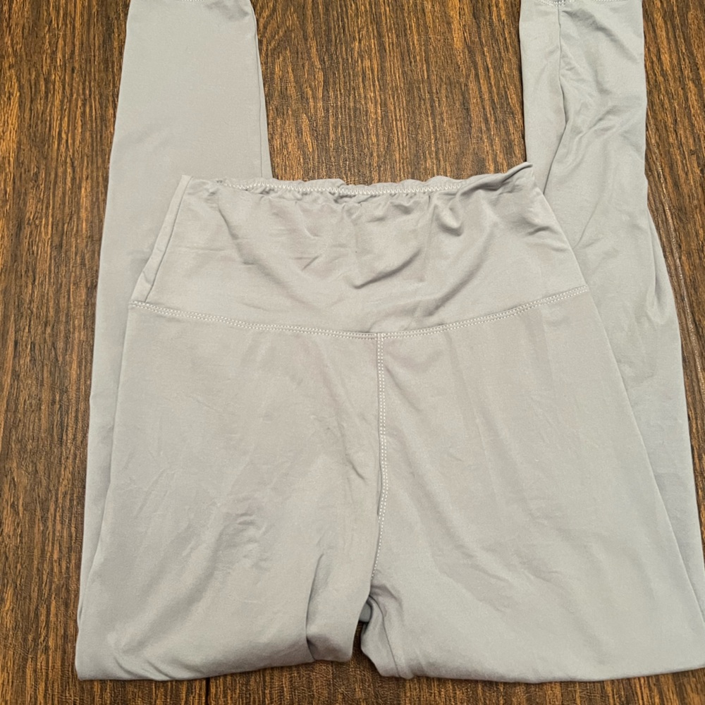 Butter soft gray leggings
